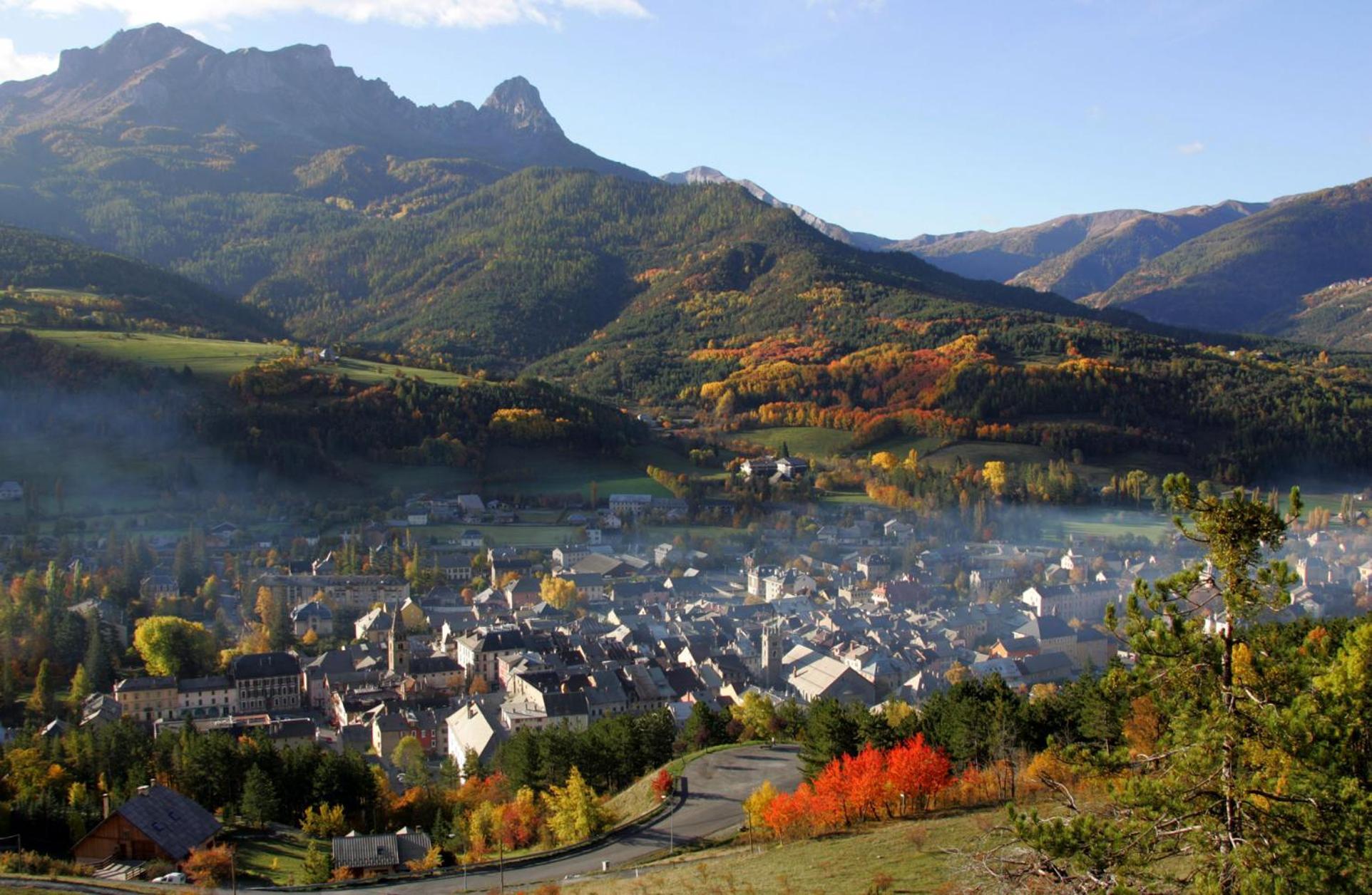La Capitale - Les Gites De L Argile Barcelonnette Esterno foto